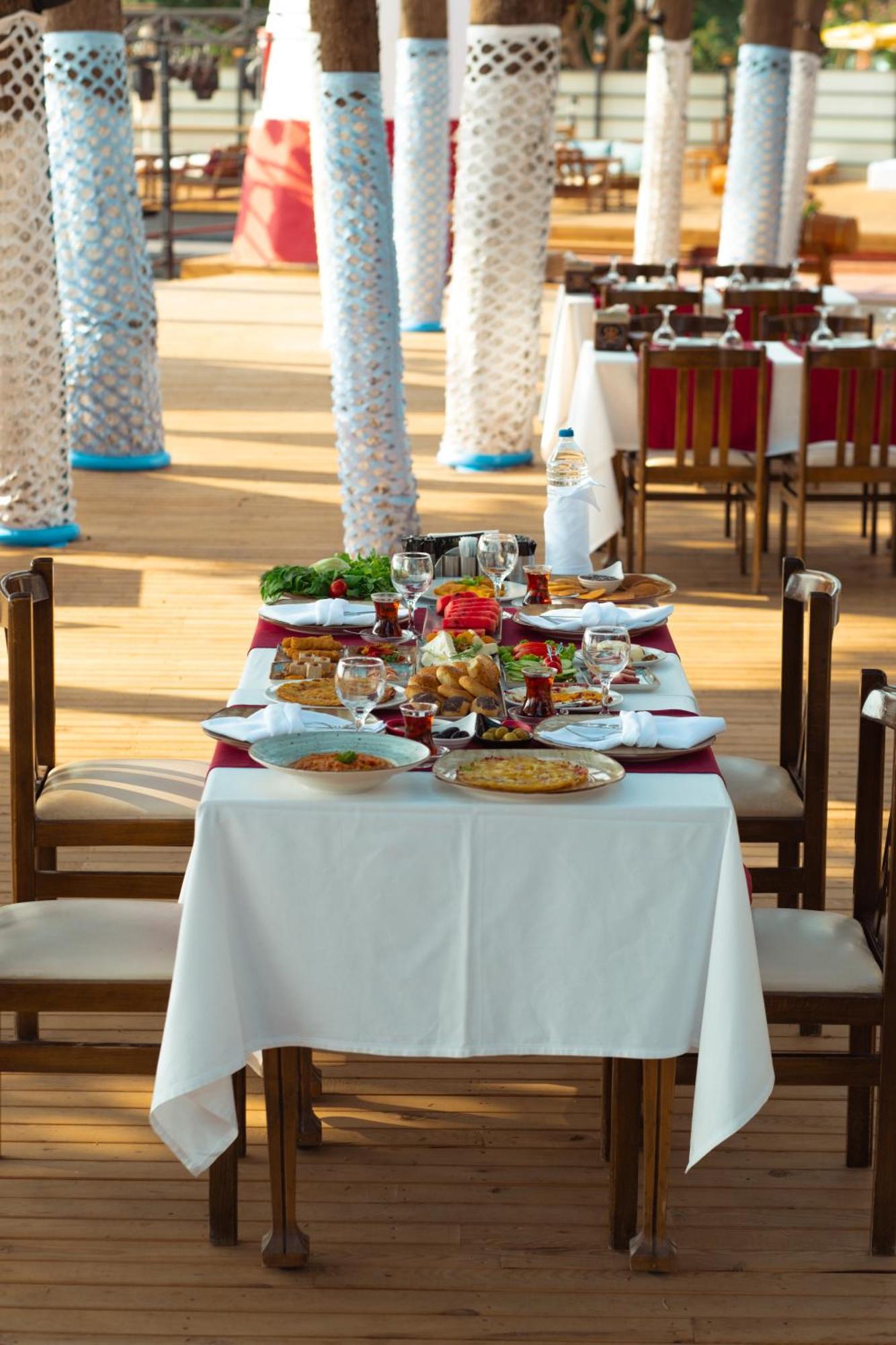 Rox Resort Hotel Kemer Exterior photo