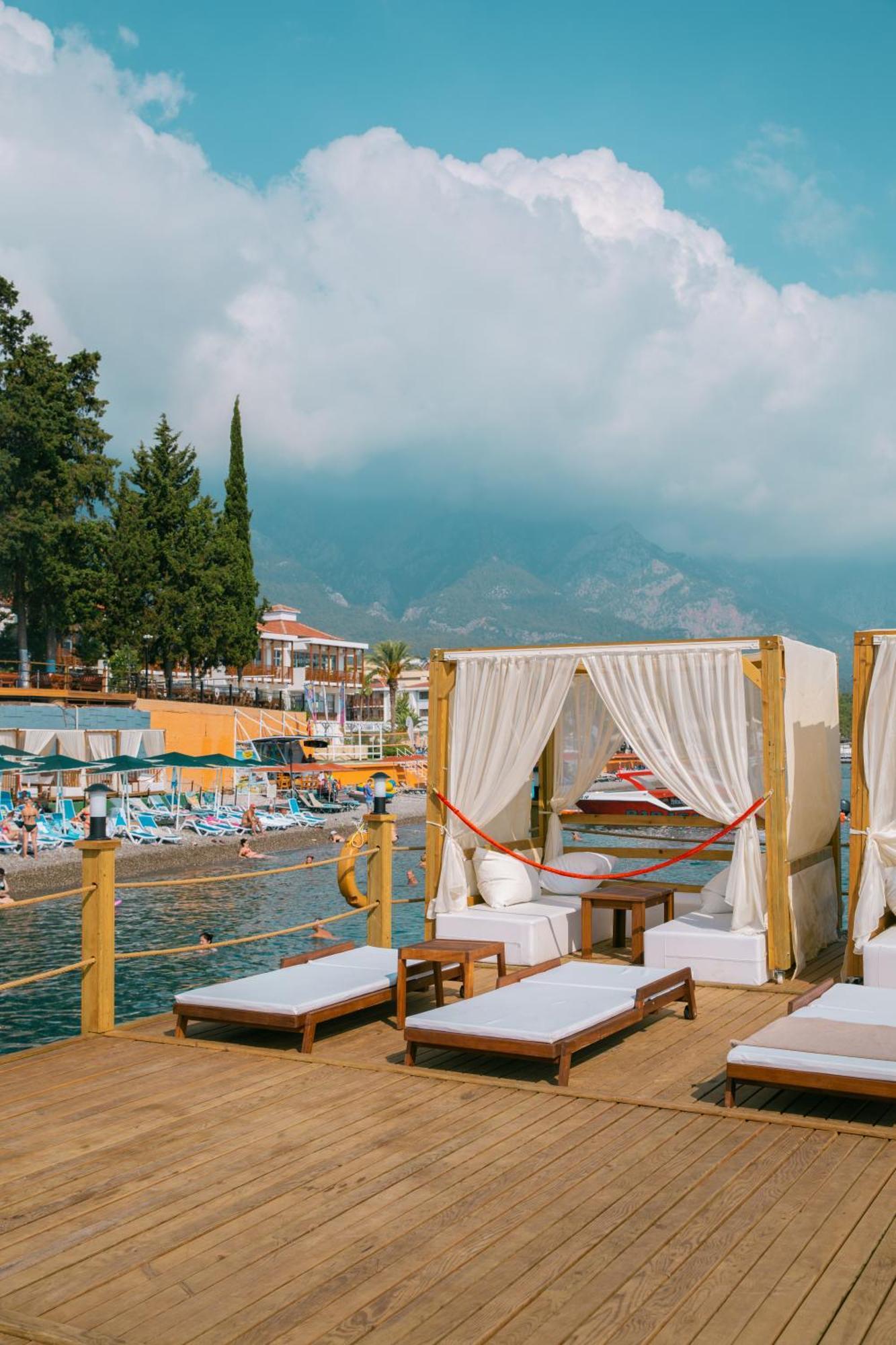 Rox Resort Hotel Kemer Exterior photo
